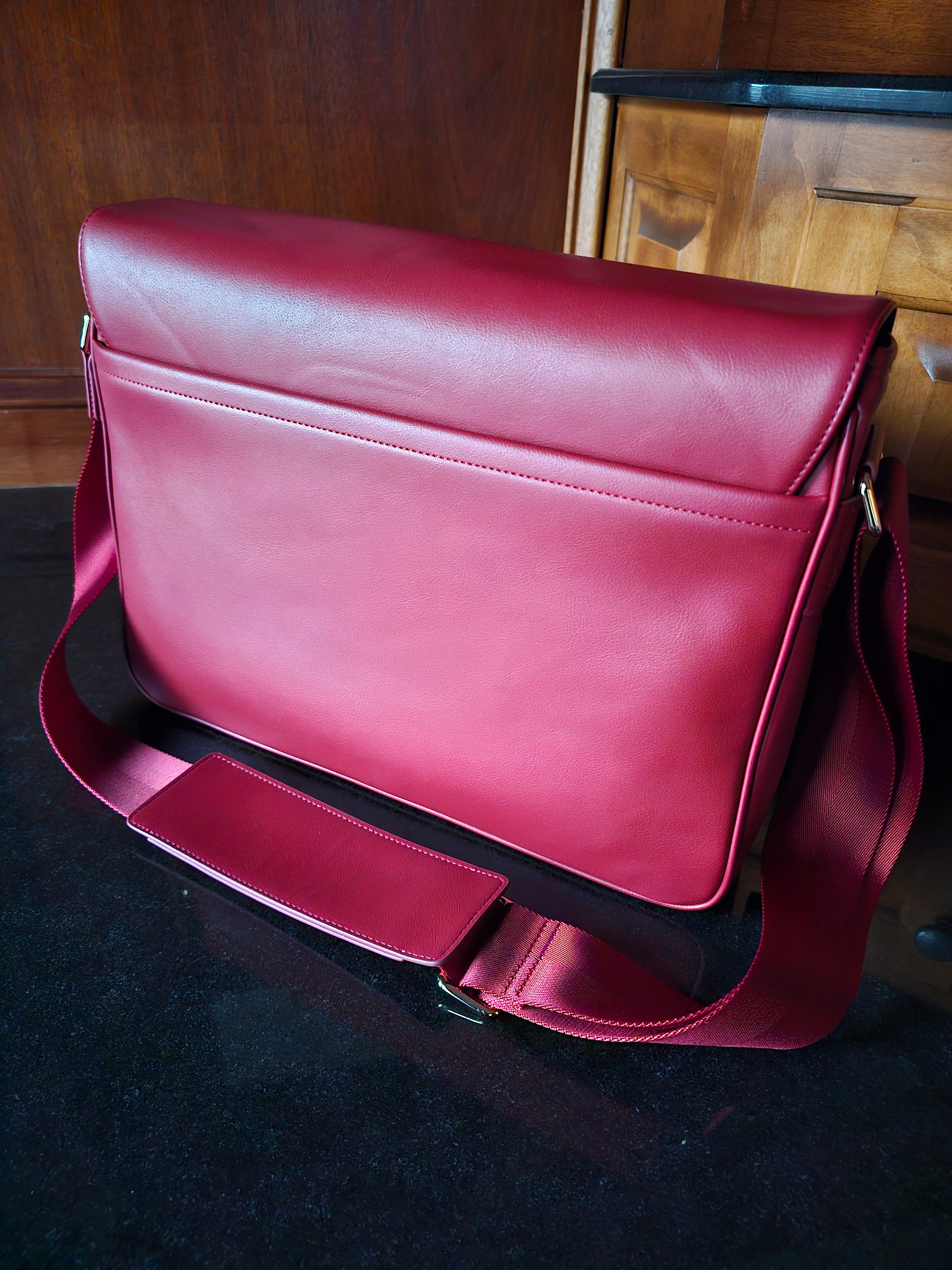 Nupe Messenger Bag – 4Klub by W.E. Lusain