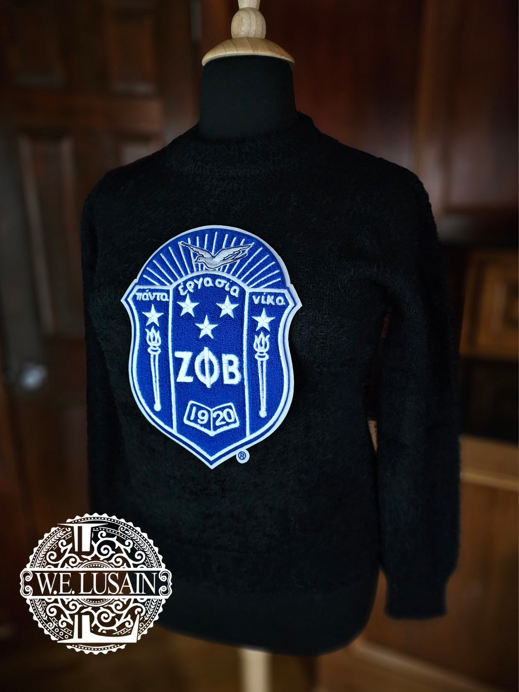 Zeta Fluffy Crewneck