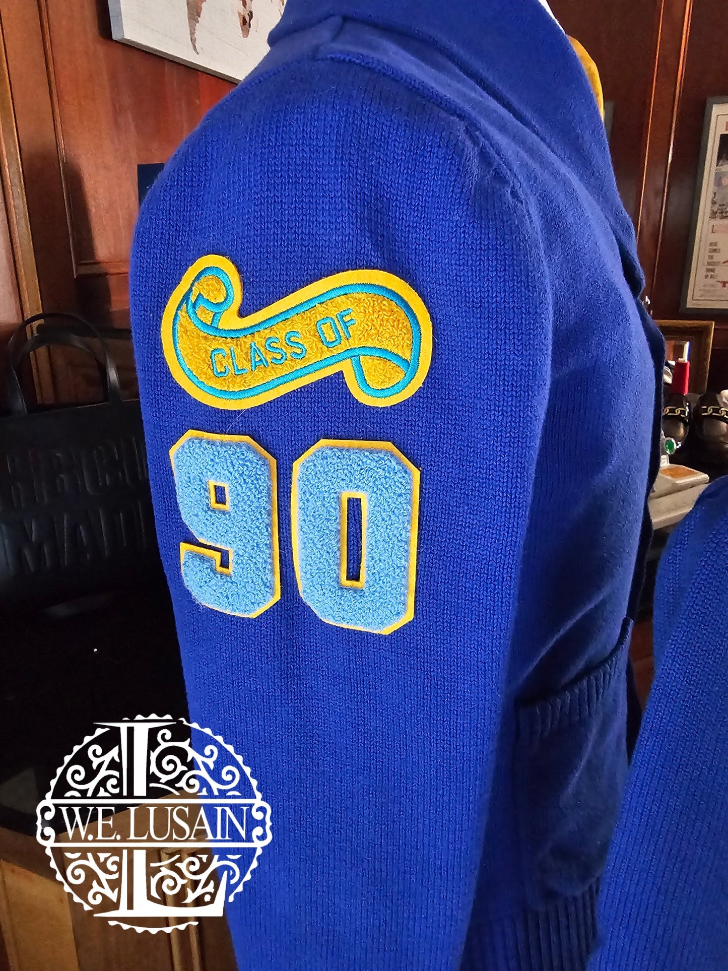 SU Class Sweater (Unisex)