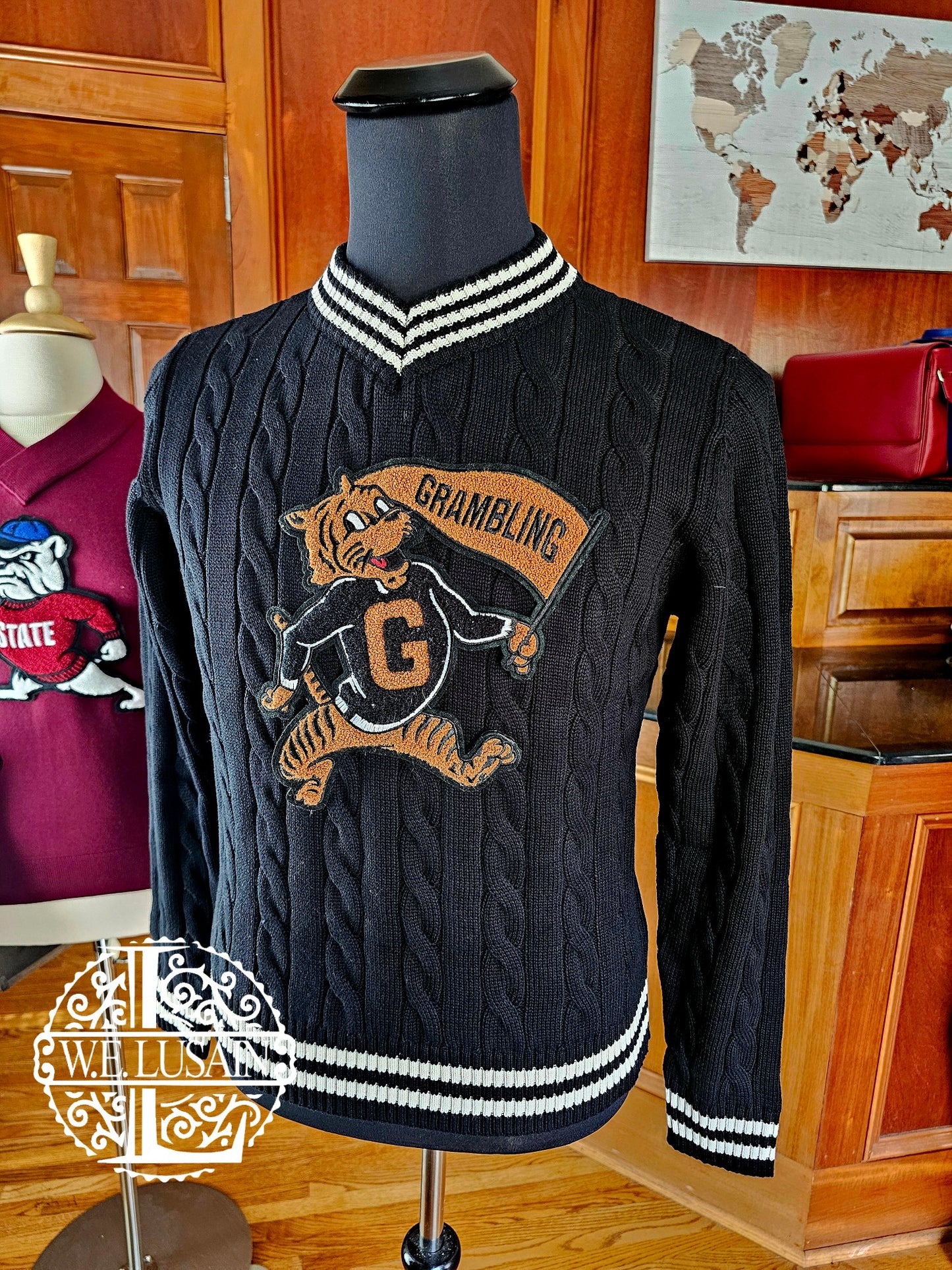 Grambling Cable Vneck