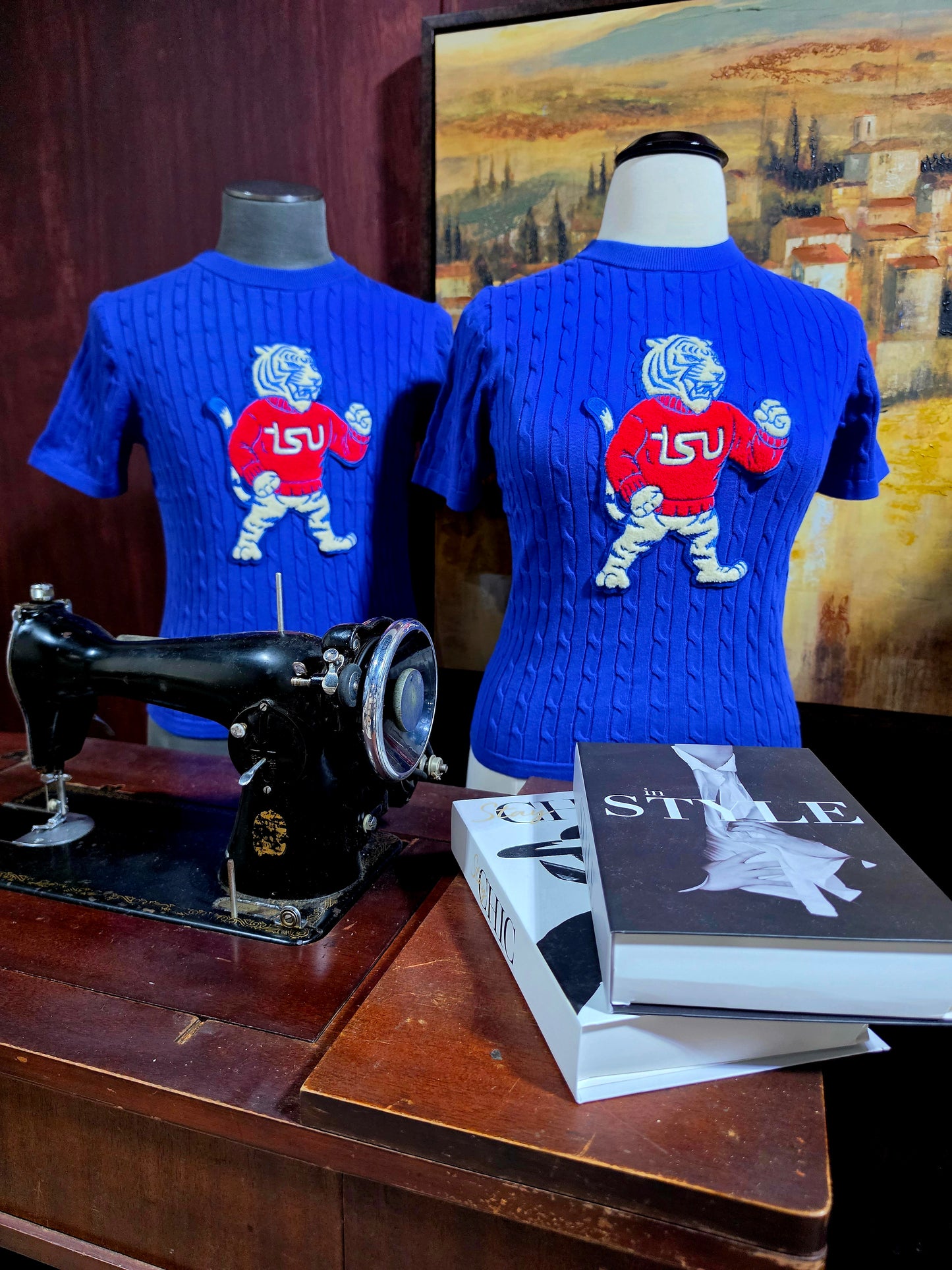 Fighting Tiger Knit Tee (Unisex - Blue)