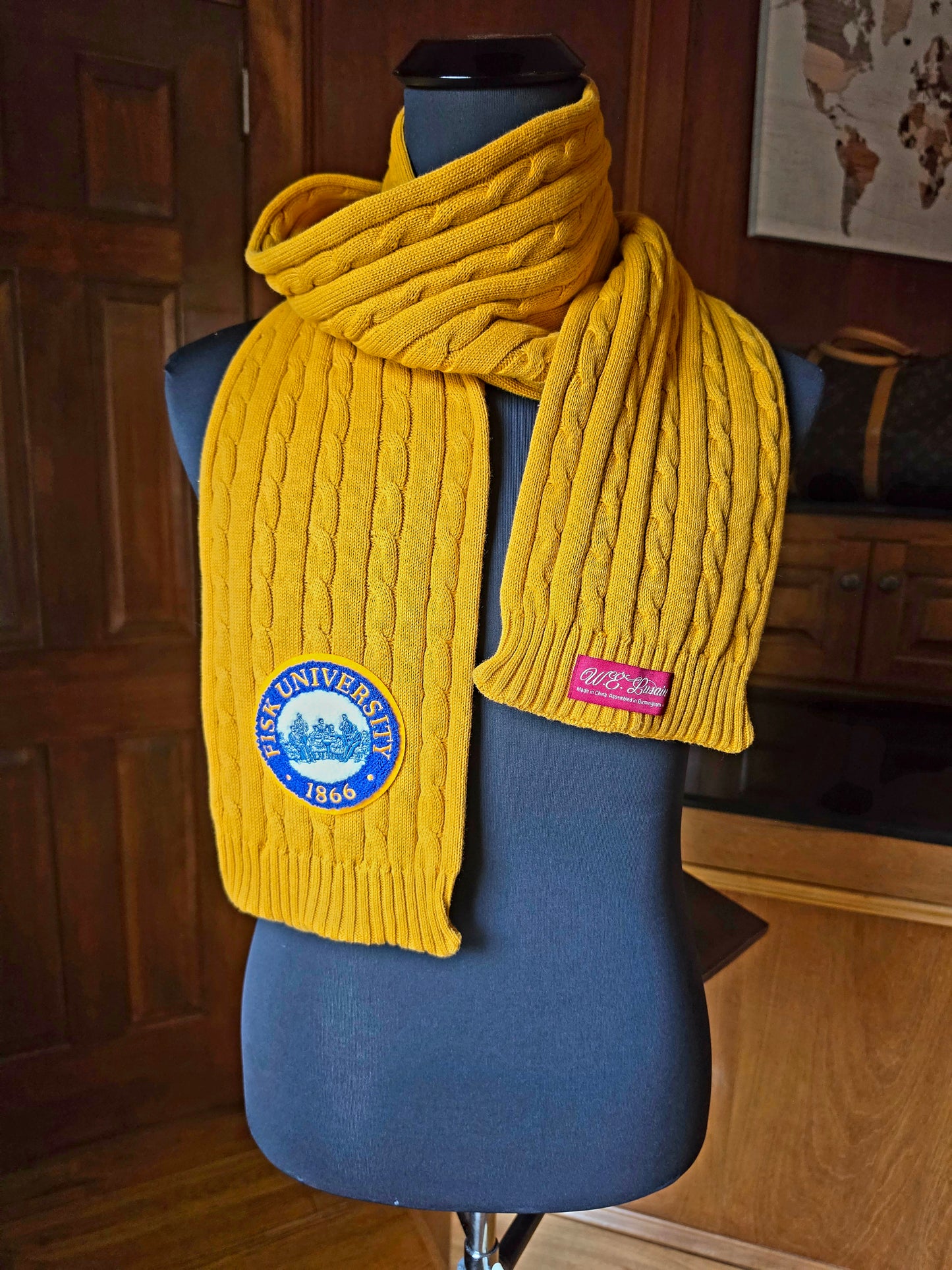 Fisk Scarf