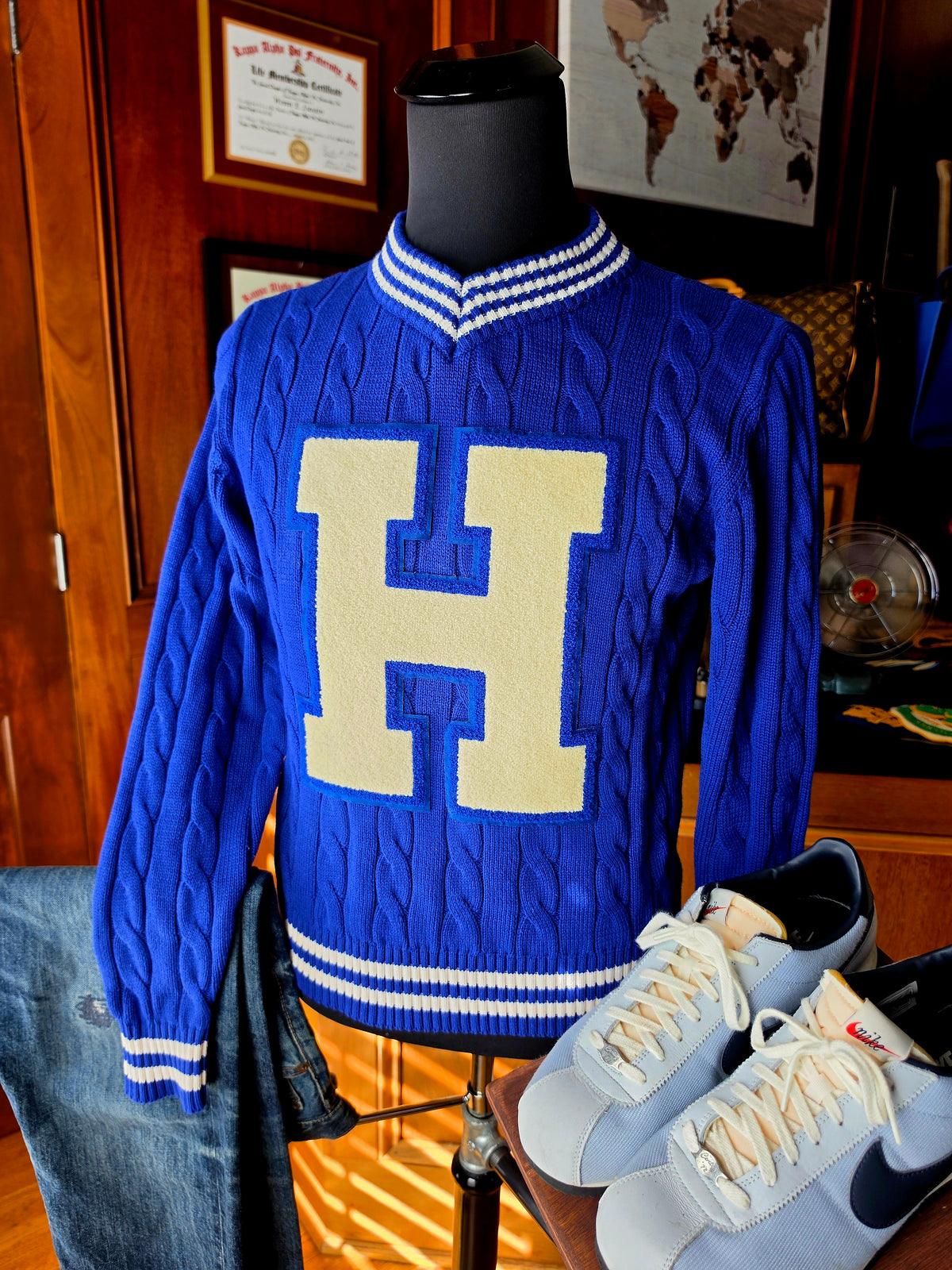 Hampton Vneck 3 (Unisex)